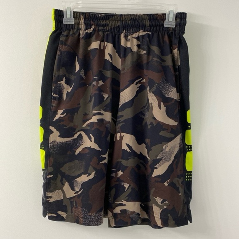 Nike camouflage drifit mens athletic shorts  size small